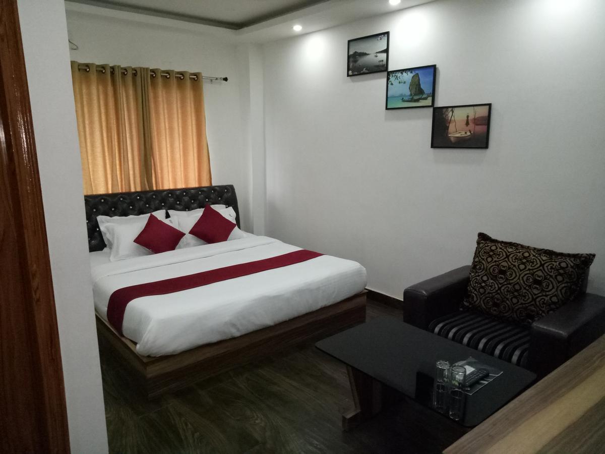 Aastha Hotel Rourkela Exterior foto